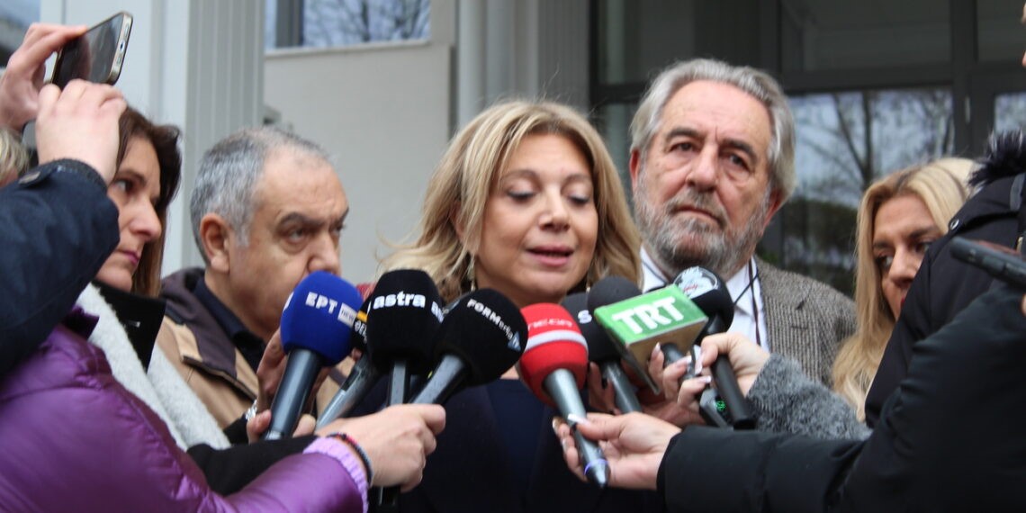 Μήνυση από την Καρυστιανού κατά του ανακριτή Μπακαΐμη